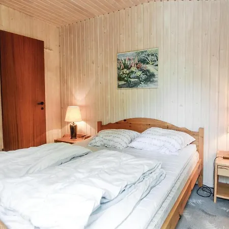 Vakantiehuis Geweldig Huis Met 2 Slaapkamers In Løgstør Logstor